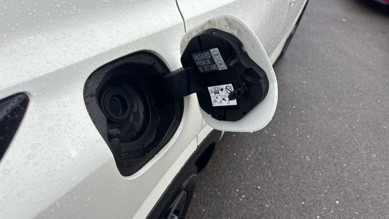 Nissan Qashqai 1.3 DiG-T MH N-Connecta 5dr Petrol Hatchback